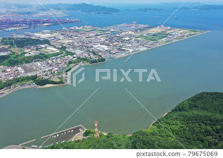 Scenery of the mouth of the Ashida River in Fukuyama City, Hiroshima Prefecture Scenery of the mouth of the Ashida River in Fukuyama City, Hiroshima Prefecture 79675069