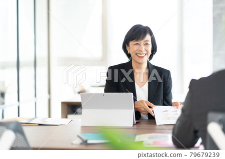 Business image Director Middle shooting cooperation "+ SHIFT NOGIZAKA" Business image Director Middle shooting cooperation "+ SHIFT NOGIZAKA" 79679239