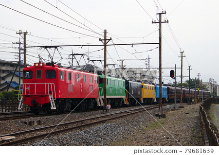 Chichibu Railway's "12-series passenger car ride and photo session tour on a five-unit electric locomotive" special train 79681639