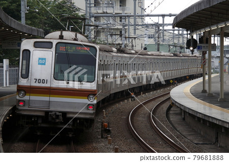 [Y] Tokyo Subway Yurakucho Line 7000 series (10 cars: Seibu Ikebukuro Line direct) 79681888