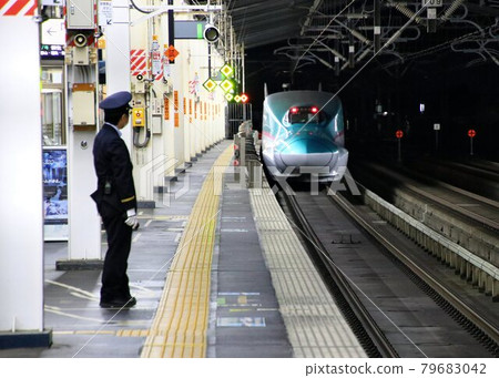 東北新幹線E5系列從宇都宮站出發前往陸奧 79683042