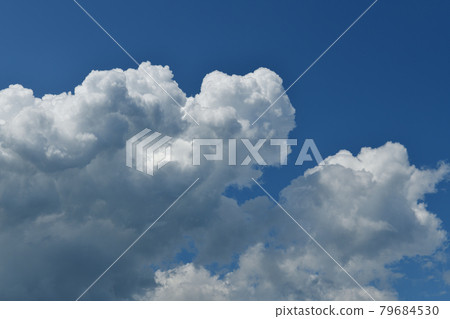 Hakushu Town, Hokuto City, summer sky, summer clouds (horizontal position) Hakushu Town, Hokuto City, summer sky, summer clouds (horizontal position) 79684530