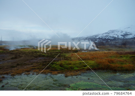 冰島間歇泉Geysir 79684764