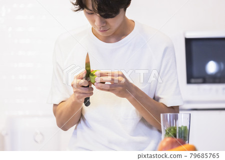 Young man in the kitchen 79685765