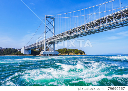 Aozora and the Great Gate Bridge 79690267