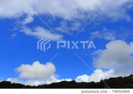 Early summer sky 79692660