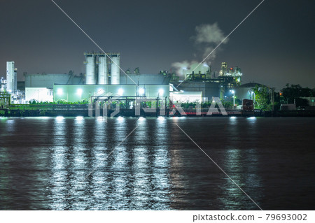 "Kanagawa Prefecture" Factory night view, Keihin industrial area "Kanagawa Prefecture" Factory night view, Keihin industrial area 79693002