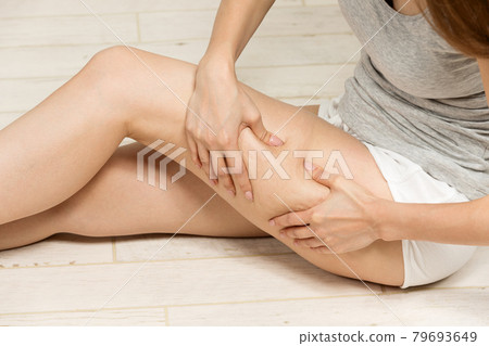 大腿脂肪 79693649