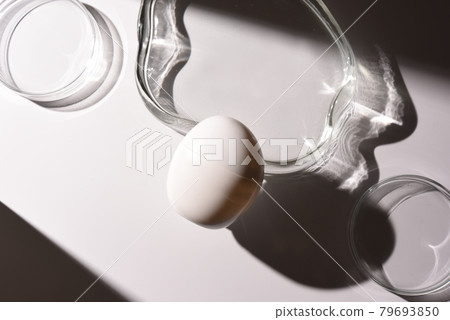 Skin care bottle 79693850