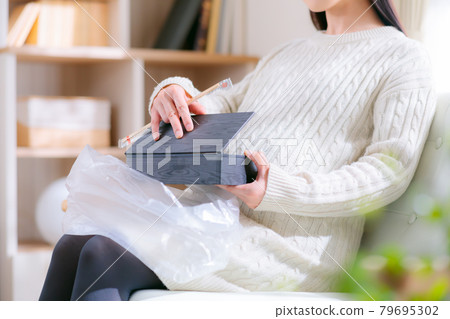 便當孕婦打開吃飯送上門 79695302