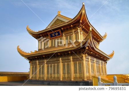 峨眉山,四川省,中國,華藏寺金殿,被稱為山的金峰 峨眉山,四川省,中國,華藏寺金殿,被稱為山的金峰 79695831