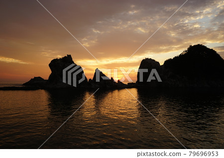 Dawn of Jodogahama Beach Dawn of Jodogahama Beach 79696953