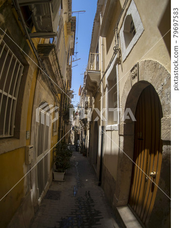 Ortigia Syracuse old town allets small streets 79697583