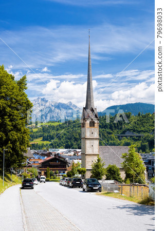 Bischofshofen town with main church in Tyrolian Alps, Austria 79698033