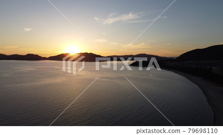 Sunset and the rainbow-colored Seto Inland Sea! Nijigahama Beach in Hikari City, Yamaguchi Prefecture & the starry town of Kudamatsu City Sunset and the rainbow-colored Seto Inland Sea! Nijigahama Beach in Hikari City, Yamaguchi Prefecture & the starry town of Kudamatsu City 79698110
