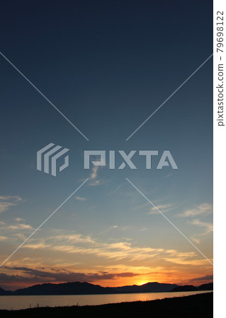 Sunset and the rainbow-colored Seto Inland Sea! Nijigahama Beach in Hikari City, Yamaguchi Prefecture & the starry town of Kudamatsu City 79698122