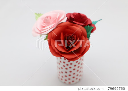 Handmade rose flowers made from origami 79699760