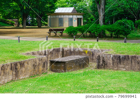 樹蔭下的長椅 大塚/利勝堂遺址公園(神奈川縣橫濱市都築區港北新城) 樹蔭下的長椅 大塚/利勝堂遺址公園(神奈川縣橫濱市都築區港北新城) 79699941