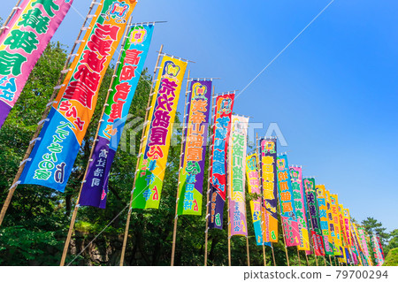 相撲名古屋賽場，飄揚的相撲旗幟（愛知縣名古屋市） 79700294