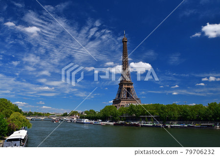 The Eiffel Tower as seen from Pont de Bir-Hakeim, Paris, France, May 29, 2021 The Eiffel Tower as seen from Pont de Bir-Hakeim, Paris, France, May 29, 2021 79706232