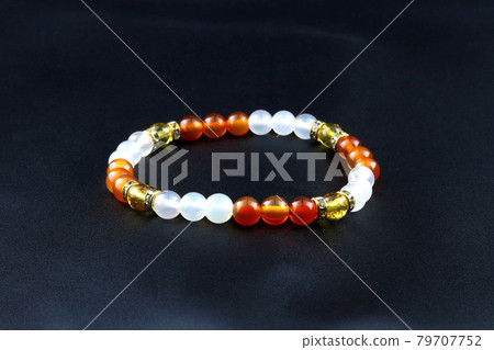 Carnelian, citrine and white chalcedony natural stone bracelet 79707752