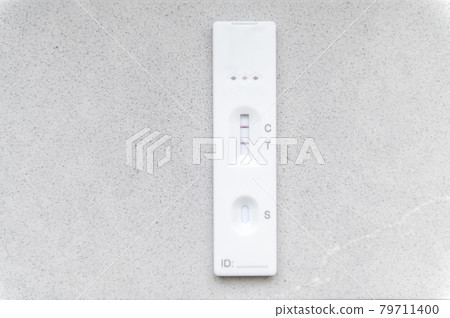 Positive rapid lateral flow coronavirus test Positive rapid lateral flow coronavirus test 79711400