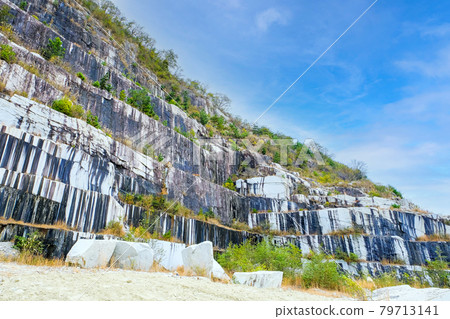 白色花崗岩採石場 1 白色花崗岩採石場 1 79713141