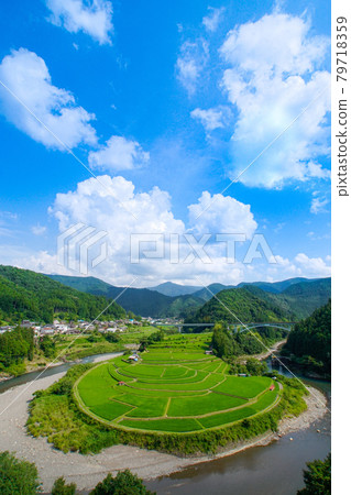 Scenery of Aragi Island in summer Aritagawa-cho, Arita-gun, Wakayama 79718359