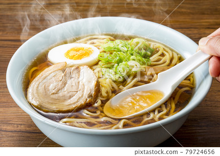 醬油拉麵 醬油拉麵 79724656