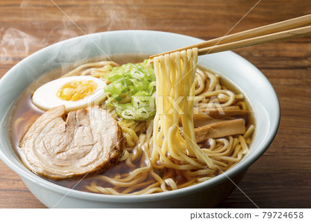 醬油拉麵 79724658