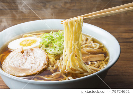 醬油拉麵 醬油拉麵 79724661