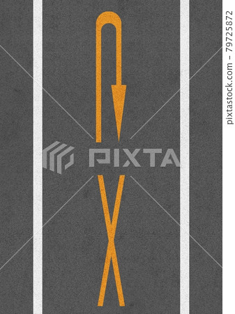 Illustration of road markings prohibiting U-turns no.01 Illustration of road markings prohibiting U-turns no.01 79725872