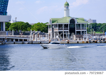 Yokohama City Port Authority Motorboat 79729067