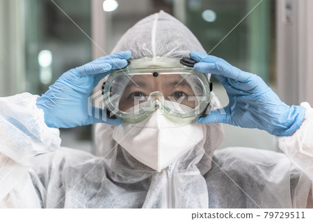 Lab goggle, eye protection, ppe cover and surgical glove for medical doctor, research scientist, surgical surgeon, personal protective equipment for covid-19 virus, coronavirus for hygience safety 79729511