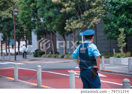 A policeman who protects the peace of the city 79731354