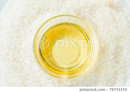 Raw oil Raw oil 79733259