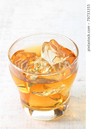 White table iced tea White table iced tea 79733355