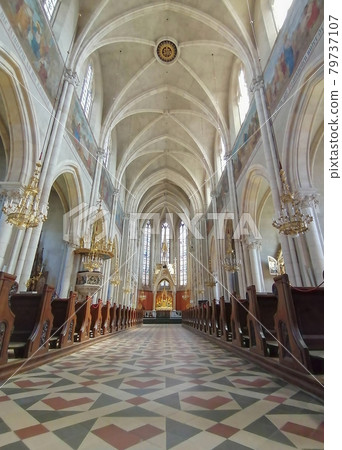 Beautiful interior of Church of the Sacred Heart of Jesus (Herz Jesu Kirche), designed in the Neogothic style and the largest church in Graz, Styria region, Austria Beautiful interior of Church of the Sacred Heart of Jesus (Herz Jesu Kirche), designed in the Neogothic style and the largest church in Graz, Styria region, Austria 79737107