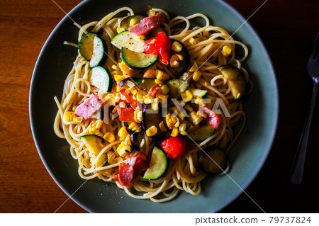 Delicious Japanese-style pasta made at home Delicious Japanese-style pasta made at home 79737824