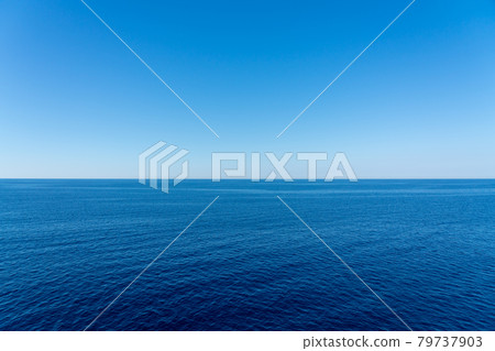 Deep blue ocean Deep blue ocean 79737903