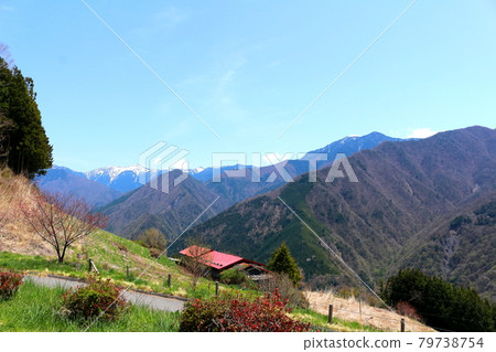 俯瞰南阿爾卑斯山-信州富山鄉 79738754