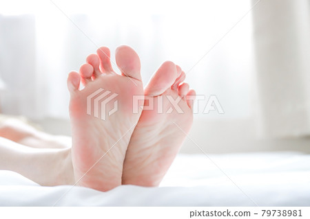 女人的腳背 79738981