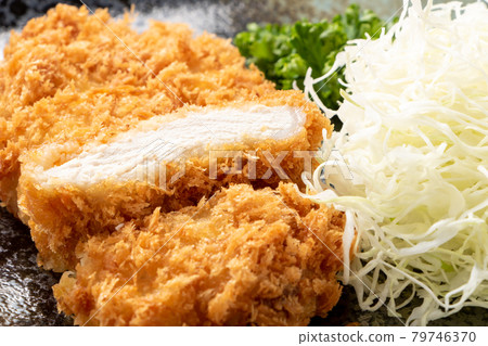 Pork cutlet (loin cutlet). Pork cutlet (loin cutlet). 79746370