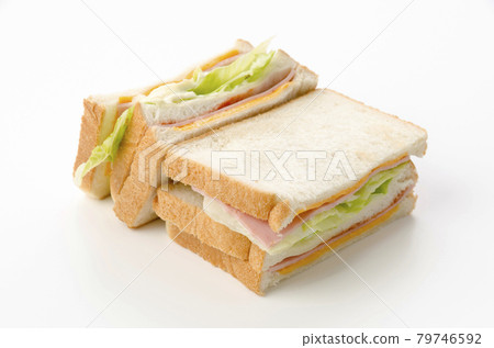 Ham cheese and crispy lettuce sandwich 79746592