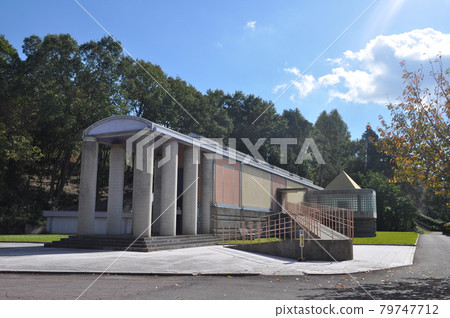 Nishiwaki City Okanoyama Art Museum / Arata Isozaki 79747712