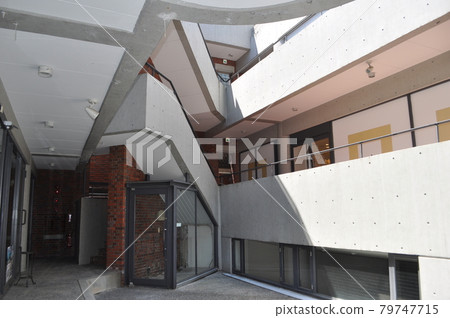 玫瑰園 / 安藤忠雄 玫瑰園 / 安藤忠雄 79747715