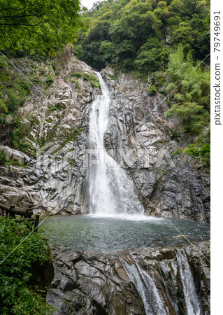 Nunobiki Waterfall in Kobe, Hyogo Prefecture Nunobiki Waterfall in Kobe, Hyogo Prefecture 79749691