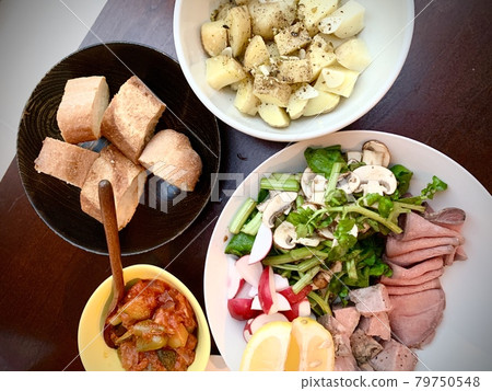 Home party image photo material Home party image photo material 79750548