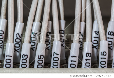 Wiring -- Control panel with wires 79752448