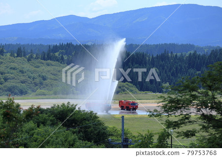 機場化學消防車 機場化學消防車 79753768